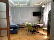 Satılır 3 otaqlı 130 m2 yeni tikili Nəriman Nərimanov m.