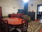Satılır 2 otaqlı 60 m2 köhnə tikili Elmlər Akademiyası m.