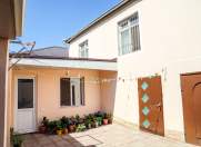 Satılır 7 otaqlı 165 m2 həyət evi Qaraçuxur