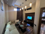 İcarəyə verilir 4 otaqlı 300 m2 obyekt Nizami m.