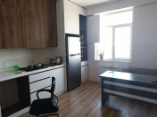 İcarəyə verilir 2 otaqlı 95 m2 yeni tikili Xalqlar Dostluğu m.