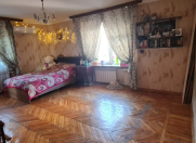 Satılır 2 otaqlı 55 m2 köhnə tikili Elmlər Akademiyası m.