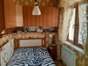 İcarəyə verilir 2 otaqlı 50 m2 köhnə tikili ABŞ səfirliyi
