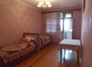 İcarəyə verilir 3 otaqlı 90 m2 köhnə tikili Ayna Sultanova heykəli