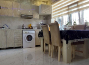 Satılır 7 otaqlı 234 m2 həyət evi Hövsan