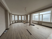 Satılır 4 otaqlı 160 m2 yeni tikili İctimai telekanalı