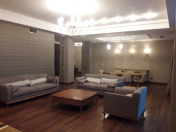 İcarəyə verilir 4 otaqlı 250 m2 yeni tikili Elmlər Akademiyası m.