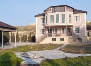Satılır 10 otaqlı 770 m2 villa Novxanı