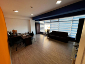 Satılır 5 otaqlı 235 m2 ofis Elmlər Akademiyası m.