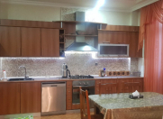 İcarəyə verilir 3 otaqlı 90 m2 yeni tikili 28 May m.