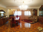 Satılır 5 otaqlı 150 m2 köhnə tikili Gənclik m.