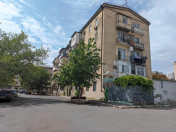 Satılır 3 otaqlı 90 m2 köhnə tikili Bakıxanov