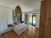 İcarəyə verilir 4 otaqlı 168 m2 yeni tikili 8 Noyabr m.