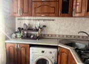 İcarəyə verilir 3 otaqlı 80 m2 köhnə tikili Yasamal r.