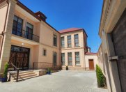 İcarəyə verilir 11 otaqlı 500 m2 yeni tikili Mərdəkan