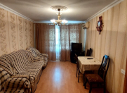 İcarəyə verilir 2 otaqlı 45 m2 köhnə tikili Elmlər Akademiyası m.