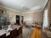 Satılır 7 otaqlı 200 m2 həyət evi Sahil