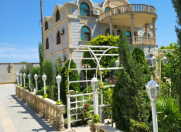 Satılır 15 otaqlı 900 m2 villa Türkan