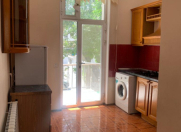 İcarəyə verilir 2 otaqlı 65 m2 köhnə tikili Elmlər Akademiyası m.