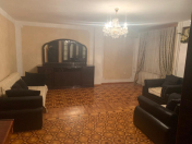 İcarəyə verilir 4 otaqlı 100 m2 köhnə tikili Gənclik m.