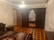 İcarəyə verilir 4 otaqlı 100 m2 köhnə tikili Gənclik m.