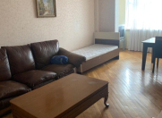 İcarəyə verilir 4 otaqlı 150 m2 köhnə tikili Qara Qarayev m.