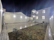 Satılır 6 otaqlı 250 m2 həyət evi Bakıxanov