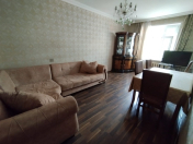 Satılır 3 otaqlı 70 m2 köhnə tikili Həzi Aslanov