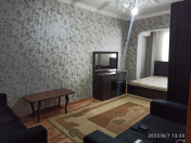 Satılır 1 otaqlı 45 m2 köhnə tikili Azadlıq prospekti m.