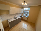 İcarəyə verilir 6 otaqlı 85 m2 həyət evi Babək Plaza