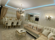 Satılır 4 otaqlı 110 m2 köhnə tikili Xalqlar Dostluğu m.