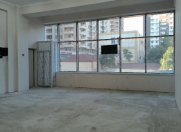 İcarəyə verilir 5 otaqlı 240 m2 ofis 28 May m.