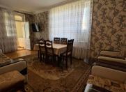 Satılır 2 otaqlı 40 m2 köhnə tikili Memar Əcəmi m.