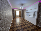 Satılır 2 otaqlı 65 m2 köhnə tikili Bakıxanov