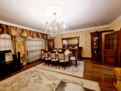 İcarəyə verilir 4 otaqlı 110 m2 köhnə tikili Nəriman Nərimanov m.