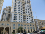 Satılır 3 otaqlı 153 m2 yeni tikili Elmlər Akademiyası m.