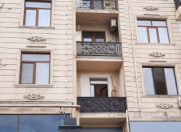 Satılır 3 otaqlı 136 m2 yeni tikili Xırdalan