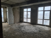 Satılır 3 otaqlı 134 m2 yeni tikili Badamdar