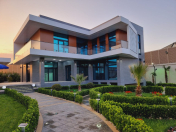 Satılır 7 otaqlı 350 m2 həyət evi Şüvəlan