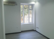 İcarəyə verilir 1 otaqlı 16 m2 obyekt Nəriman Nərimanov m.