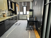 Satılır 5 otaqlı 160 m2 yeni tikili Yasamal r.