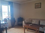 Satılır 3 otaqlı 80 m2 köhnə tikili Elmlər Akademiyası m.
