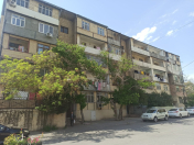 Satılır 3 otaqlı 100 m2 köhnə tikili Qara Qarayev m.