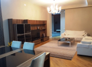 İcarəyə verilir 4 otaqlı 200 m2 yeni tikili 28 May m.