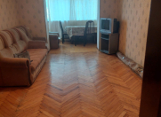İcarəyə verilir 3 otaqlı 80 m2 köhnə tikili Gənclik m.