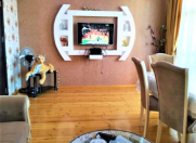 Satılır 3 otaqlı 105 m2 köhnə tikili Qaraçuxur