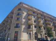 Satılır 3 otaqlı 138 m2 yeni tikili Ağ şəhər