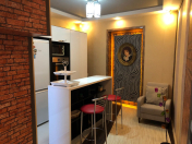 Satılır 1 otaqlı 40 m2 köhnə tikili Səbail r.