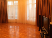 İcarəyə verilir 5 otaqlı 240 m2 yeni tikili Nəsimi r.