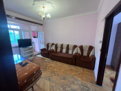 İcarəyə verilir 2 otaqlı 70 m2 köhnə tikili Memar Əcəmi m.